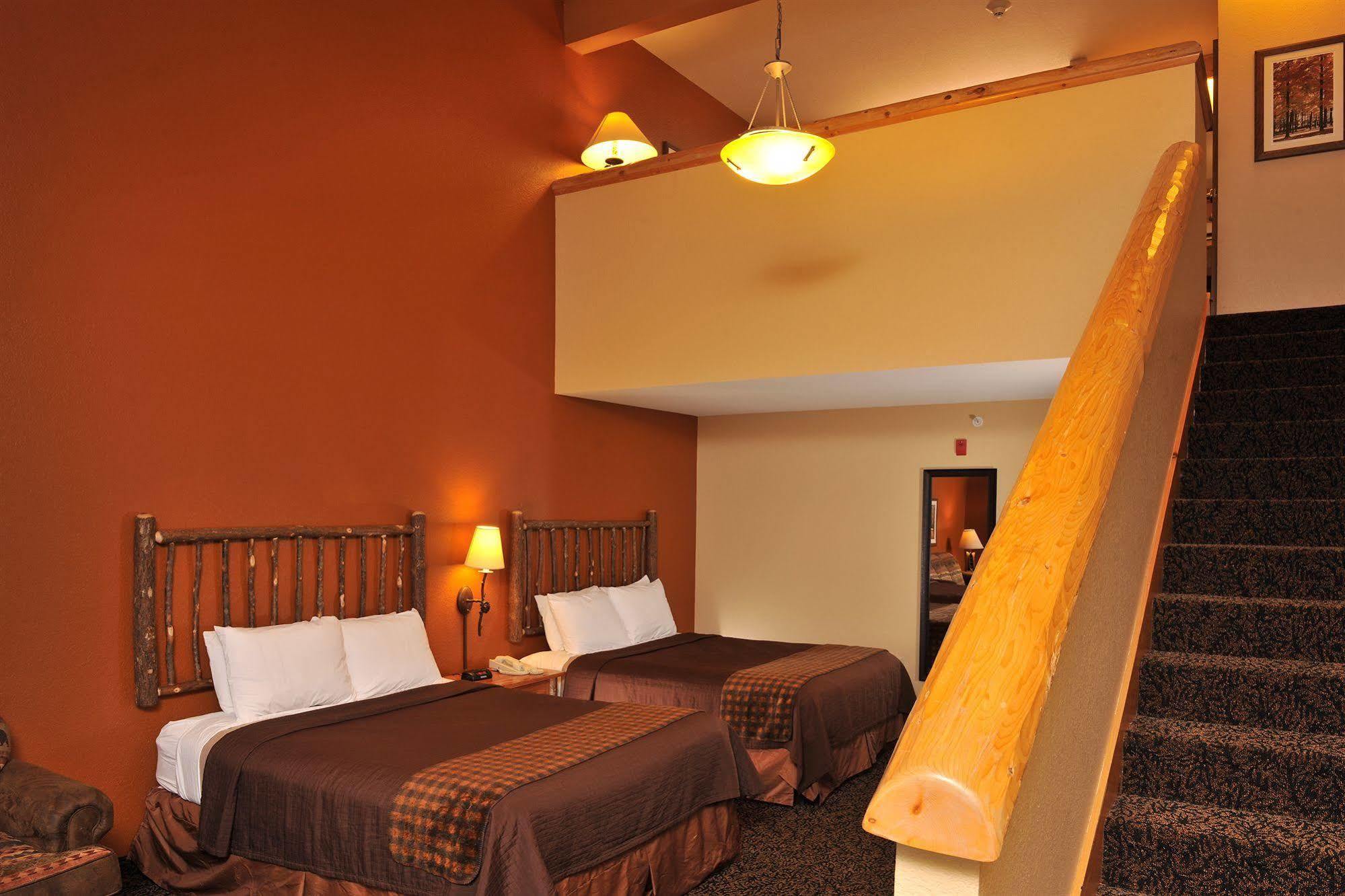 Grand Lodge Hotel Wausau - Rothschild Ngoại thất bức ảnh